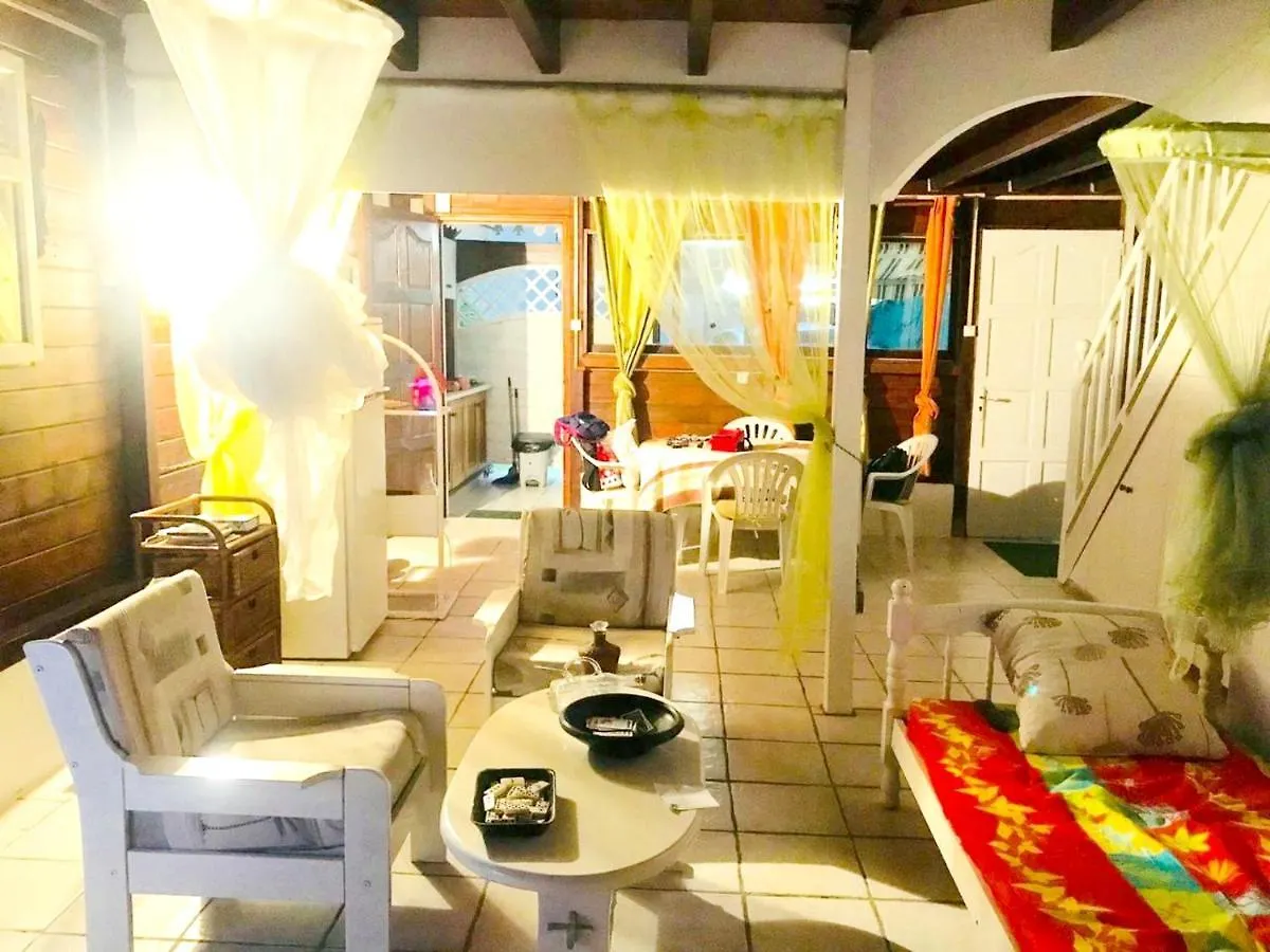 Ferienhaus Maison Charmante Au Vauclin Avec Piscine Partagee Le Vauclin Martinique